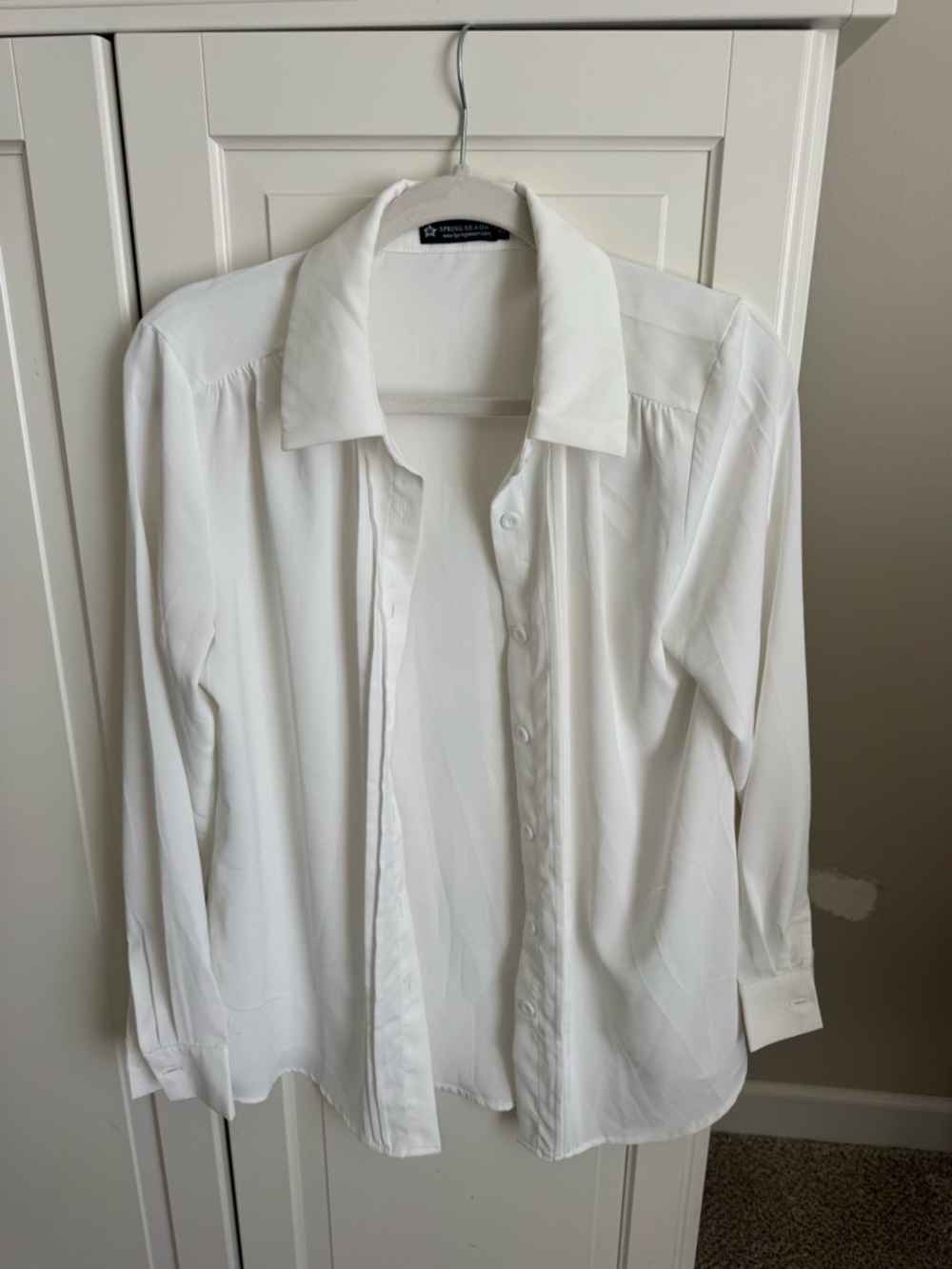 Classic White Button-Up Men's Shirt - Unknown Brand